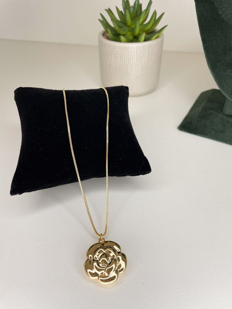 Colar banhado a ouro - Flor dourado