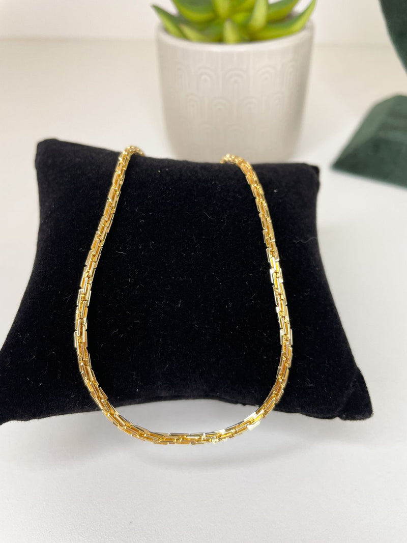 Choker dourada